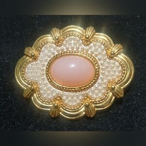 Avon "Victorian Spring" 70s Brooch